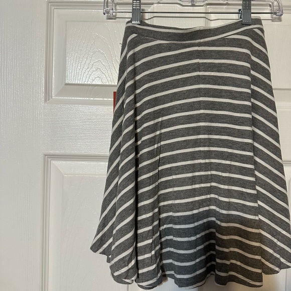 Mossimo Supply Company NWT Striped Skater Skirt - Picture 9 of 13